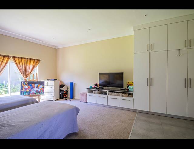 4 BEDROOM HOUSE FOR SALE IN LONG ACRES COUNTRY ESTATE
